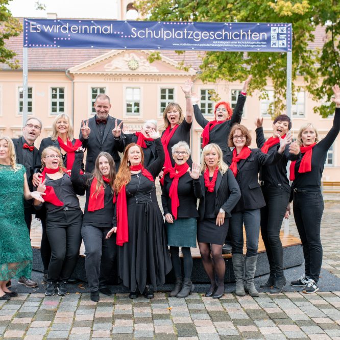 Der Chor vor dem Alten Gymnasium Neuruppin